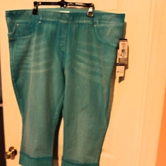 LUXE Denim Slims Turquoise Capri 3X - Picture 11 of 13